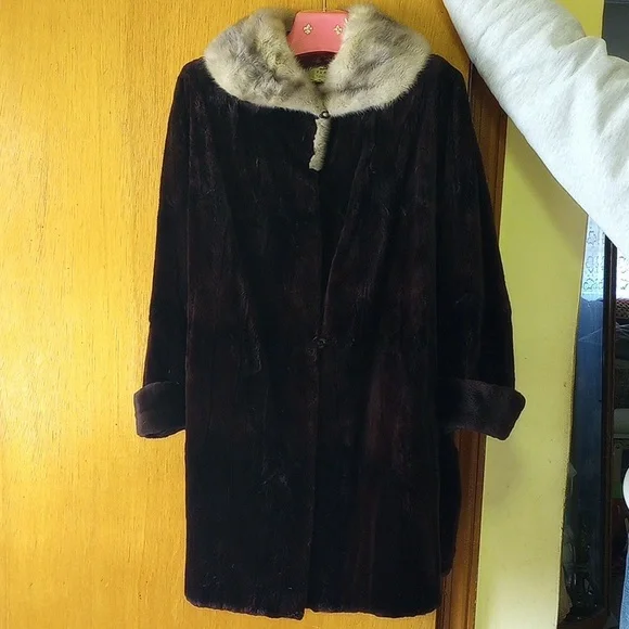 Flemington Fur chocolate brown fur coat with tan mink collar, satin lining - Picture 2 of 6